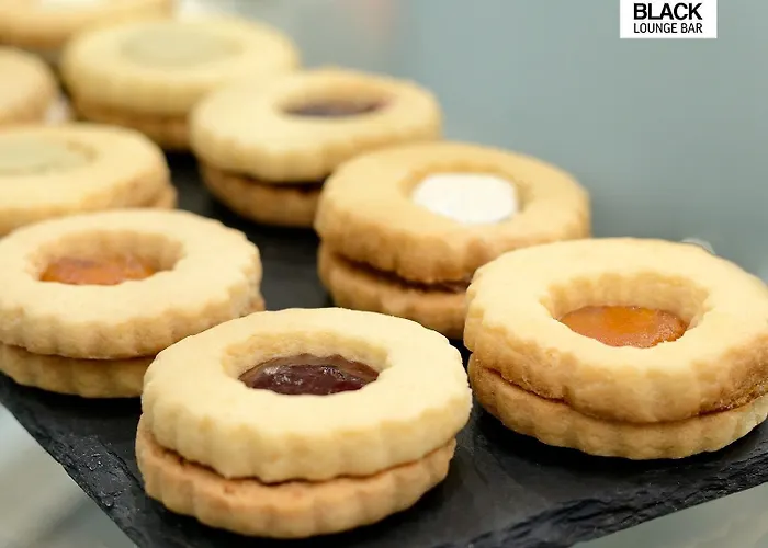 Black & Breakfast * Bari