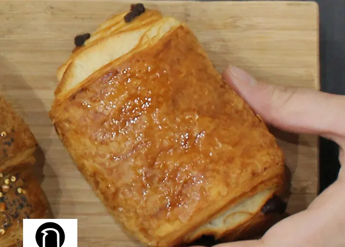 Black & Breakfast * Bari