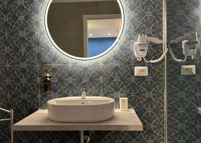 Black & Breakfast Apartment