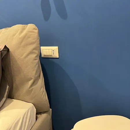 Black & Breakfast * בארי