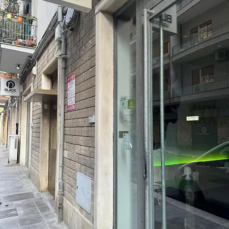 דירה Black & Breakfast *