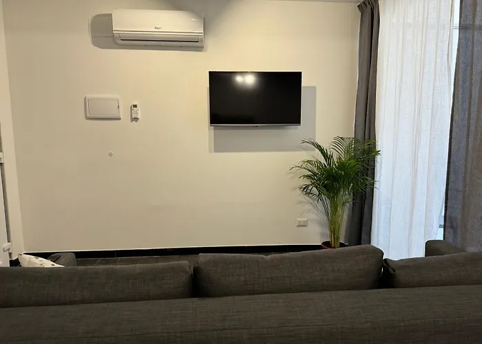 Black & Breakfast Apartment *